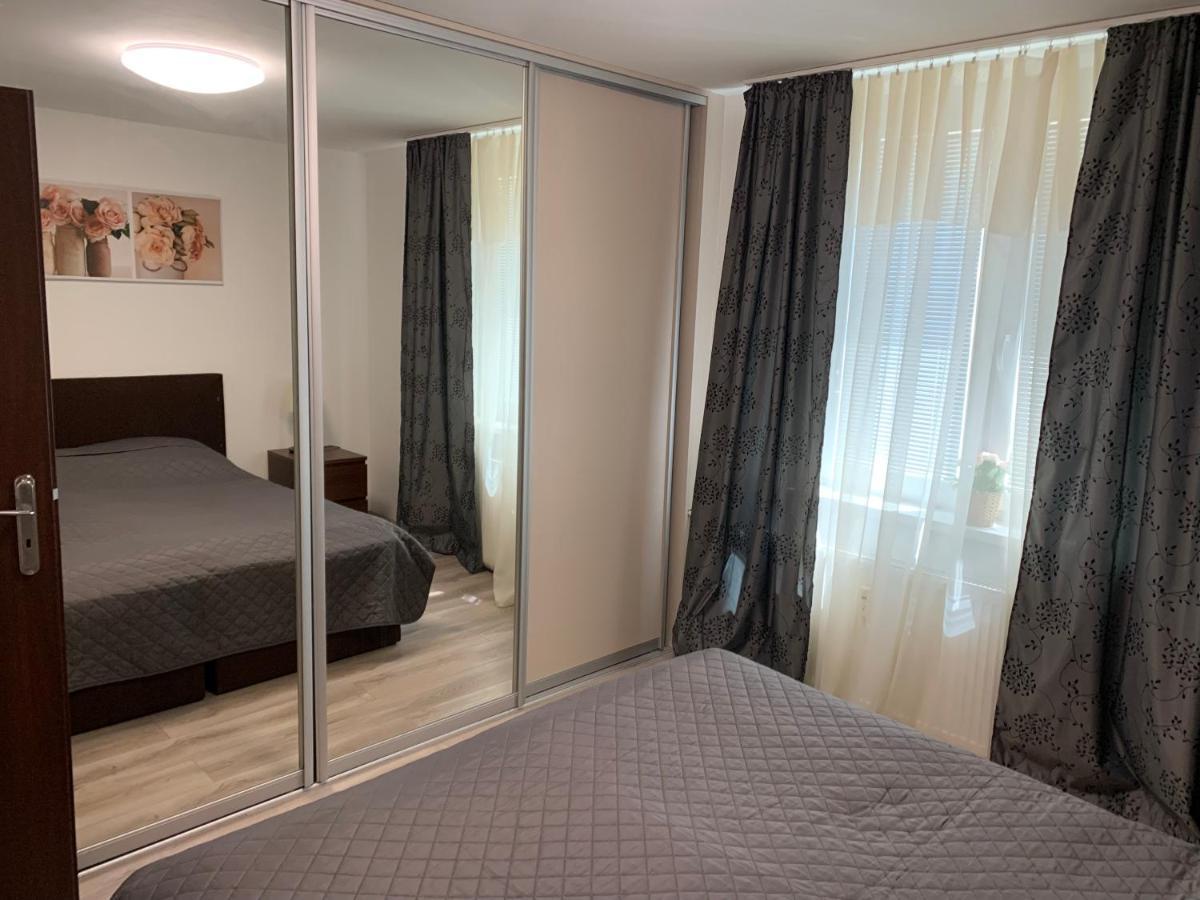 Apartament Tt10 Botanicka Nagyszombat Kültér fotó