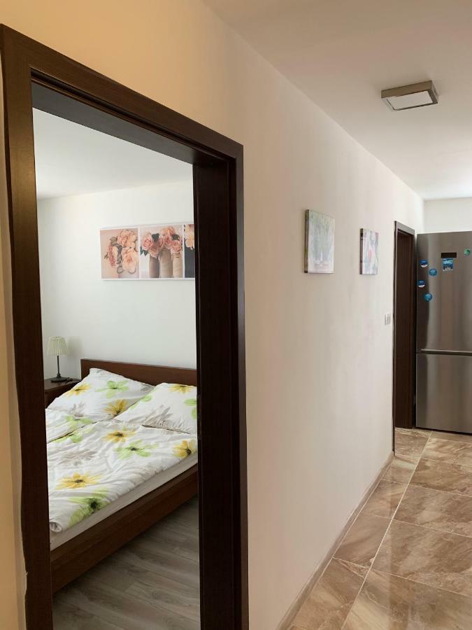 Apartament Tt10 Botanicka Nagyszombat Kültér fotó